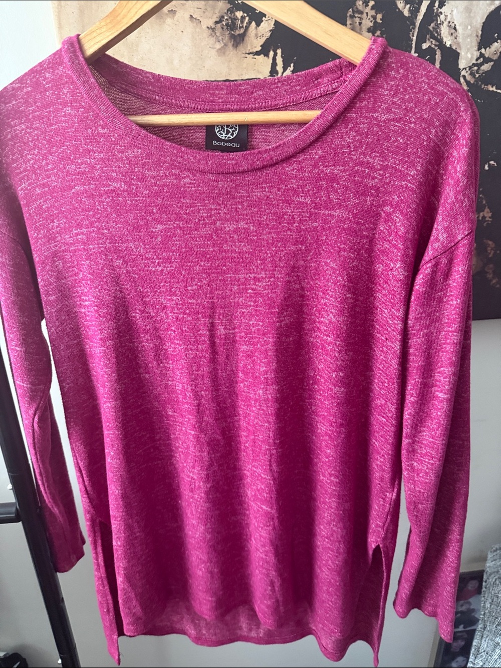 bobeau Heathered Fuchsia Long Sleeve Crew Neck Top